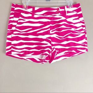 EUC Vineyard Vines pink zebra stripe short 6
